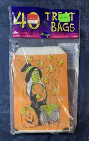 VINTAGE 1995 Fun World - 40 Halloween Trick Treat Paper Bags (Witch & Cauldron)