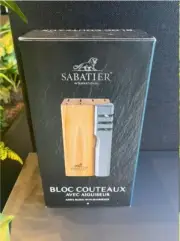 Sabatier, Knife Block With Sharpener