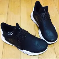 在飛比找蝦皮購物優惠-NIKE WMNS sock dart 24號 黑色 皮革