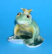 9942049-ds Porcelain Figurine Frog King Yellow Crown Wagner & Apel Frog 9x9cm