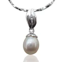在飛比找momo購物網優惠-【小樂珠寶】橢圓珠水滴形淡水天然珍珠單顆項鍊(極百搭風格寵愛