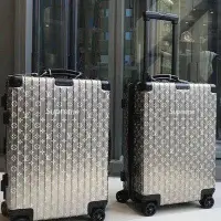 在飛比找Yahoo!奇摩拍賣優惠-全新正品 SUPREME行李箱男女拉桿箱 LV花紋  旅行箱