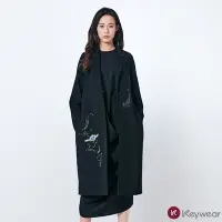 在飛比找Yahoo奇摩購物中心優惠-KeyWear奇威名品 星球刺繡羊毛長大衣-黑色