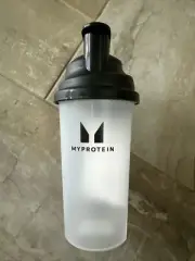 24oz / 700 ml MyProtein MixMaster Shaker Bottles Clear/Black