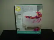 Wilton How to Decorate Cakes & Desserts Students Course Kit Spatula Tips Bags +
