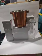 Sipology Steeped Tea Ice Container Bucket 2 Swing Top Pitchers Set New