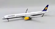 Inflight IF753FI0224 Icelandair Boeing 757-300 TF-FIX Diecast 1/200 Jet Model