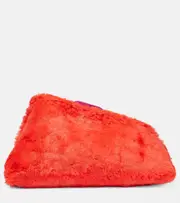 [The Attico] The Attico 8.30 PM faux fur clutch One Size red