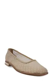 Artisan Crafted By Zigi Queenie Pump in Beige at Nordstrom, Size 7