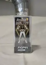 FiGPiN White Ranger 1209 Mighty Morphin Power Rangers Chase LE 500