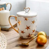 在飛比找ETMall東森購物網優惠-創意陶瓷描金馬克杯子帶蓋家用愛心女水杯茶杯情侶杯辦公室咖啡杯