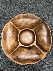 Acacia Chip And Dip Tray