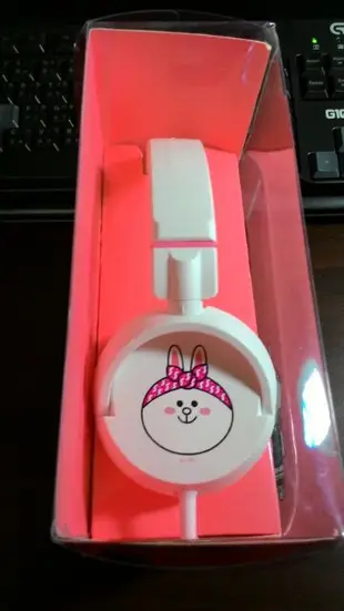 LINE Pay 兔兔耳罩式耳機