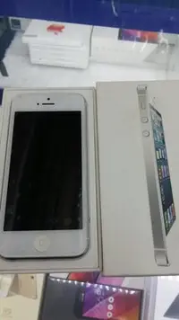 在飛比找Yahoo!奇摩拍賣優惠-**最殺小舖**中古iphone5S 16G銀白黑 各一隻 