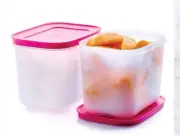 Tupperware Freezer Mates Plus 4.5 Cup Shallow Freezer Snowflake Design 2 PC SET