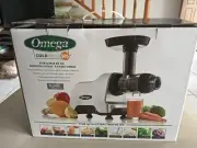 Omega Cold Press Jucier 365 Compact USA Plug
