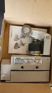 Omron Ze-na2-2s Limit Switch