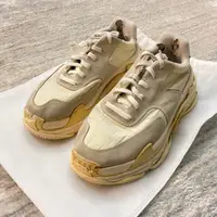 在飛比找蝦皮購物優惠-🤘🏻🦾《時尚傳說時尚老爹鞋》二手，2017Balenciag