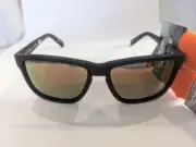 Foster Grant Caliblue Black w Yellow Polarized Sunglasses 100% UVA/B + neck cord