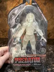 Predator Exclusive Toys R Us CLASSIC JUNGLE PREDATOR HUNTER Figure NECA 2012