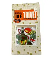 Vintage Decorative Ceramic Tile Cast Iron Trivet Straw Wine Bottle Cheese NIB