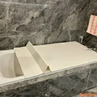 在飛比找Yahoo!奇摩拍賣優惠-COCO居家小屋低價費 浴缸保溫板浴缸架摺疊式浴缸置物架浴室