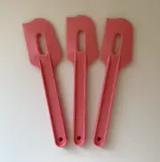 New Tupperware 8" Paddle Spatula & Scraper Set Gadget Set of 3 - Pink