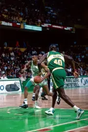 Reggie Lewis Boston Celtics drives v Shawn Kemp Seattle SuperSonic- Old Photo
