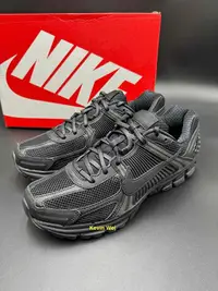 在飛比找Yahoo!奇摩拍賣優惠-Nike Zoom Vomero 5 black 黑 BV1