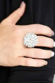 Paparazzi: Bloomin Bloomer - White Ring