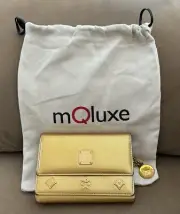 MCM Women's Gold NOS NWT Trifold Half Wallet And mQluxe Cloth Gift Retail Bag