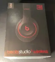 Official Beats Studio 3 Over-Ear Wireless Headphone [ Defiant Black Red ] NEW
