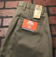 Dockers Classic Khaki Flat front Mens Pants Size 30x32 - NWT