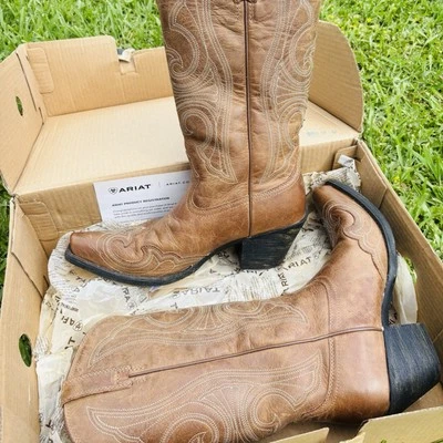 Ariat Women’s Western Boots Sassy Brown Embroidered Size 8B 10015290 Leather New