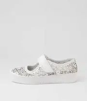 New Django & Juliette Latiffa White Leather Sneakers Womens Shoes Casual