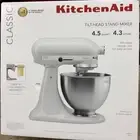 NEW KitchenAid Classic Series K45SSWH Quart Tilt-Head Stand Mixer - White