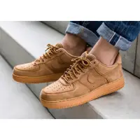 在飛比找蝦皮購物優惠-NIKE AIR FORCE 1 '07 WB FLAX W