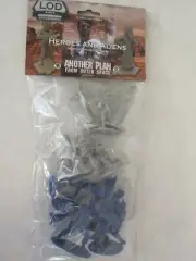 Heroes and Aliens - Another Plan from Outer Space - 11 figures, 60mm
