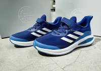 在飛比找Yahoo!奇摩拍賣優惠-5號倉庫 ADIDAS 中童慢跑鞋 藍白 舒適透氣 止滑耐磨