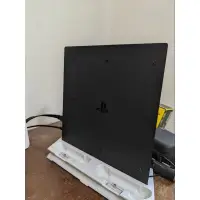 在飛比找蝦皮購物優惠-ps4 pro主機（硬碟改500G SSD)