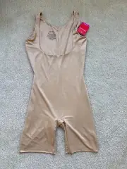 Spanx Red Lable open-bust mid-thigh bodysuit Size M NWT $88 Beige