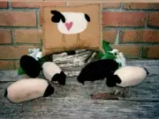Mary's Little Lambs Wool Applique Pillow & Fiberfill lamb Pattern Primitive Folk