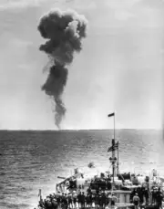 Crew Of Hms Narvik Watch British Atomic Test Smoke Rise 1956 Old Photo