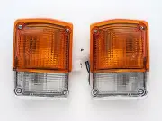 TOYOTA LANDCRUISER 60 SERIES FJ60 HJ60 PAIR OF CORNER INDICATOR LIGHT NEW (for: Toyota)