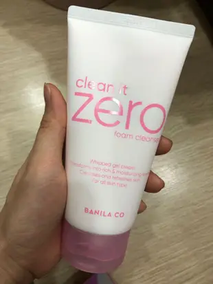 Banila co ! Clean it !Zero 智孝代言品牌 洗面乳