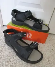 NIB Men's Black "Easy USA" Man Made Leather Sandals w Adjustable Straps Size 10