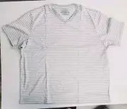 Amazon essentials mens Set 2 v-neck t-shirt gray and white striped. Size XXL
