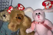 Lot of 3 Collector's TY Beanie Babies ~Cody, Strawbunny & Skylar ~Attic Treasure