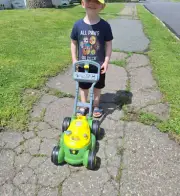 John Deere Bubble Lawn Mower for Toddlers, Bubble Blowing Machines, Indoor and