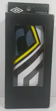 Umbro Adult Slip In Soccer Shinguards 5ft 3in - 5ft 11in